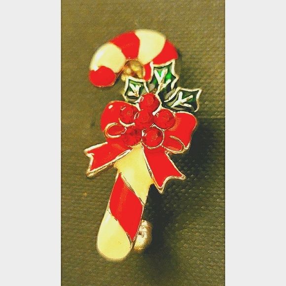 Candy Cane Holiday Pin 🍬🍭 - Picture 2 of 2